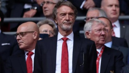 乐鱼体育app-【观察】英力士曼联一年①：极致降本，然后使劲挥霍？